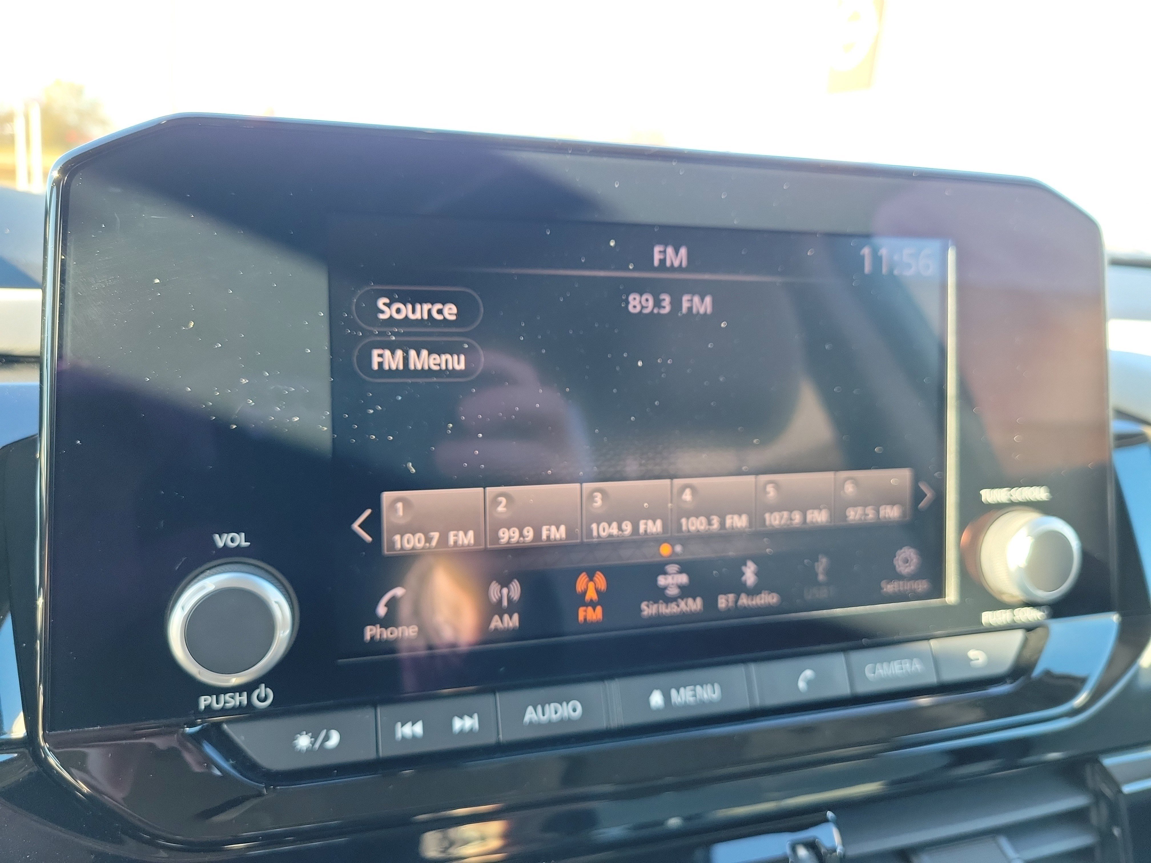 Used 2023 Nissan Pathfinder SV image 22