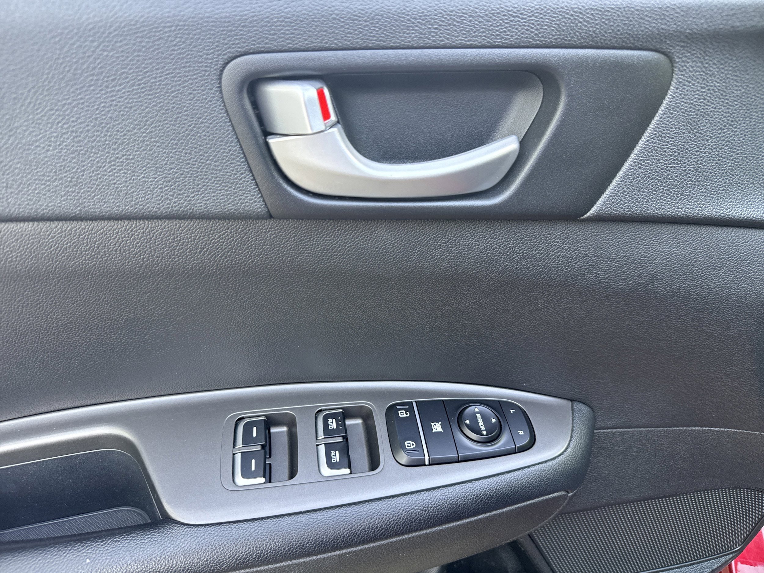 Used 2019 Kia Optima S w/ S Panoramic Sunroof Package FWD image 9