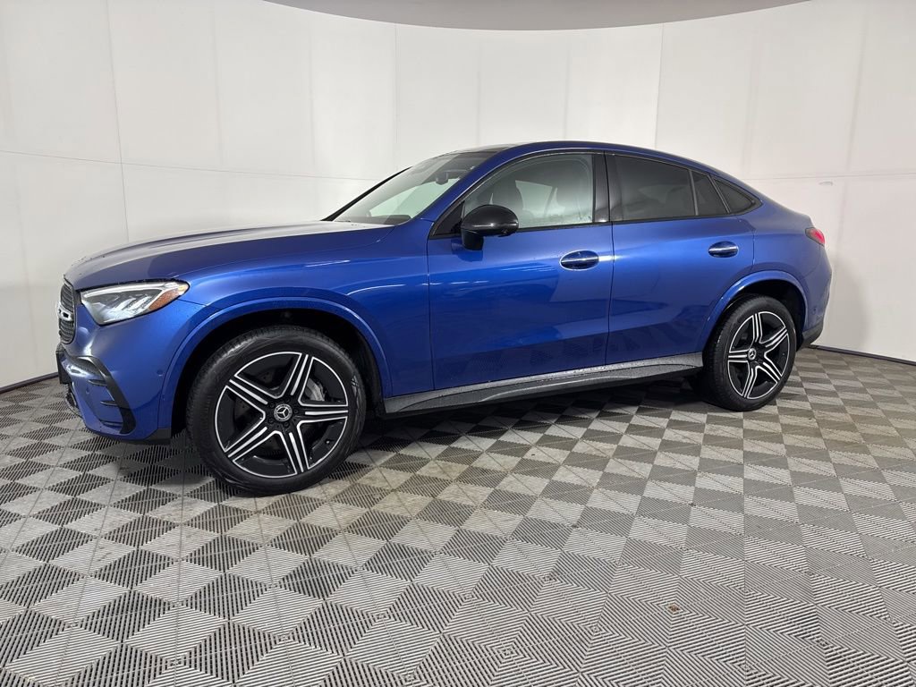 Used 2024 Mercedes-Benz GLC 300 4MATIC w/ AMG Line image 1