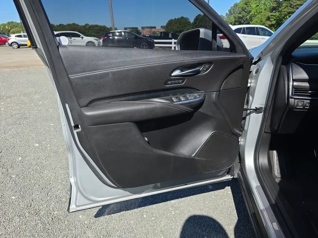 Used 2020 Cadillac XT4 Sport w/ Cold Weather Package AWD/4WD image 36