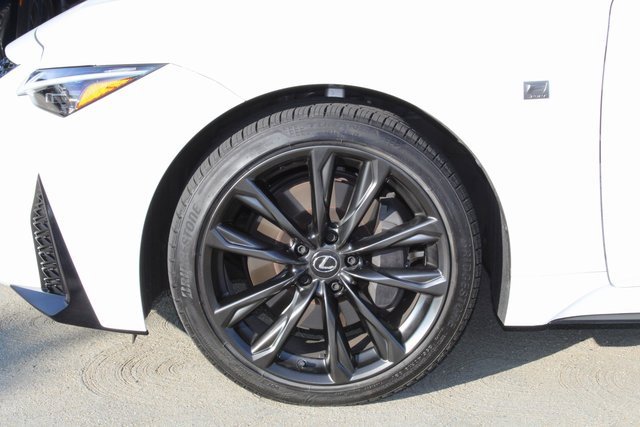 Certified 2024 Lexus IS 300 F Sport image 4