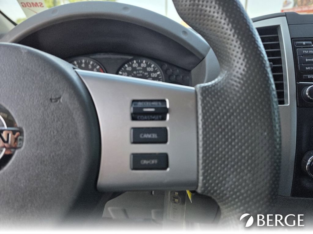 Used 2018 Nissan Frontier SV AWD/4WD image 24