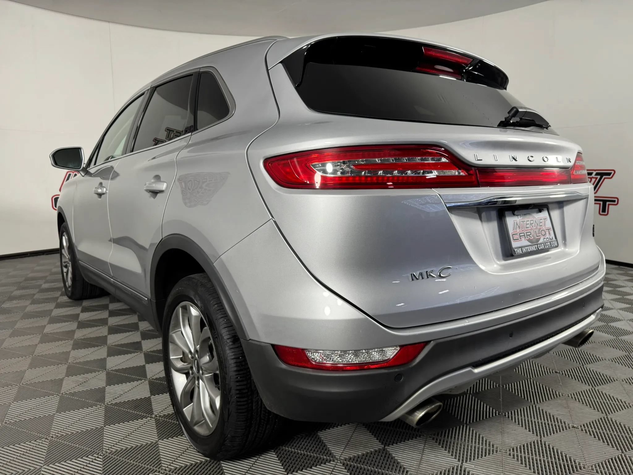 Used 2019 Lincoln MKC Select w/ Select Plus Package AWD/4WD image 27