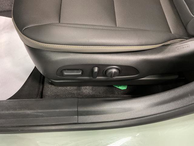 Used 2026 Chevrolet Trax ACTIV w/ Sunroof Package FWD image 13