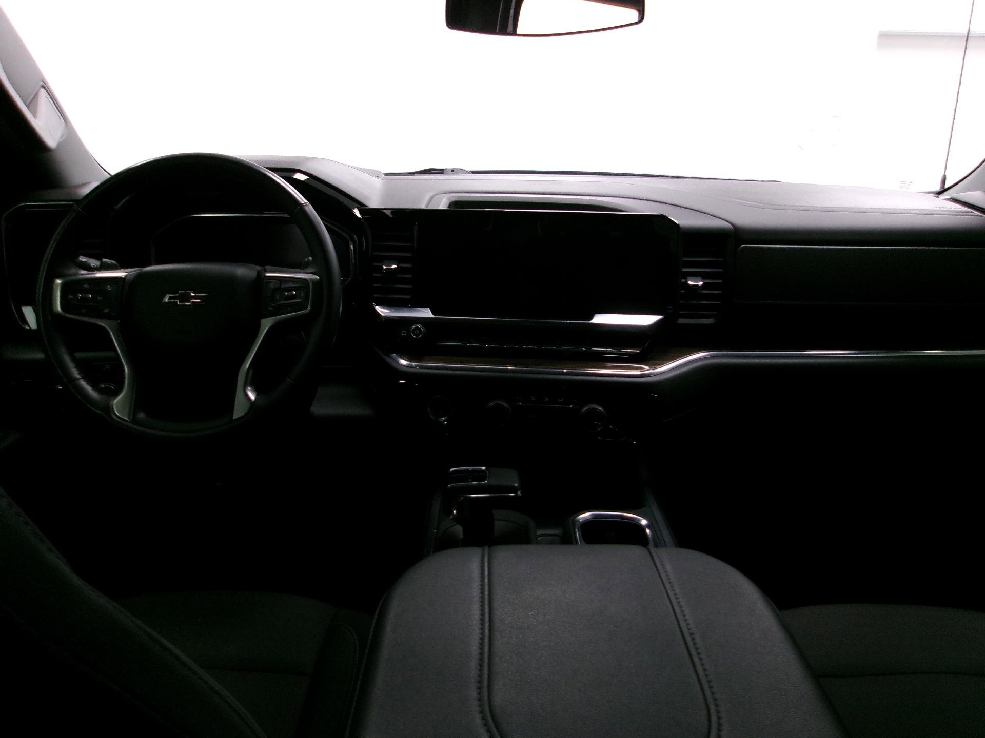 Used 2024 Chevrolet Silverado 1500 RST w/ Protection Package image 9