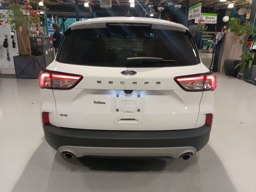 Used 2022 Ford Escape SE w/ Convenience Package FWD image 7