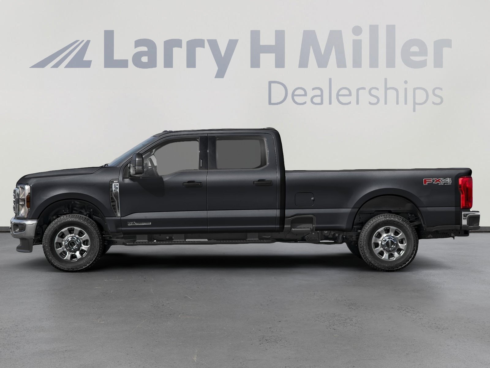 Used 2023 Ford F350 XLT w/ 360-Degree Camera Package AWD/4WD image 3