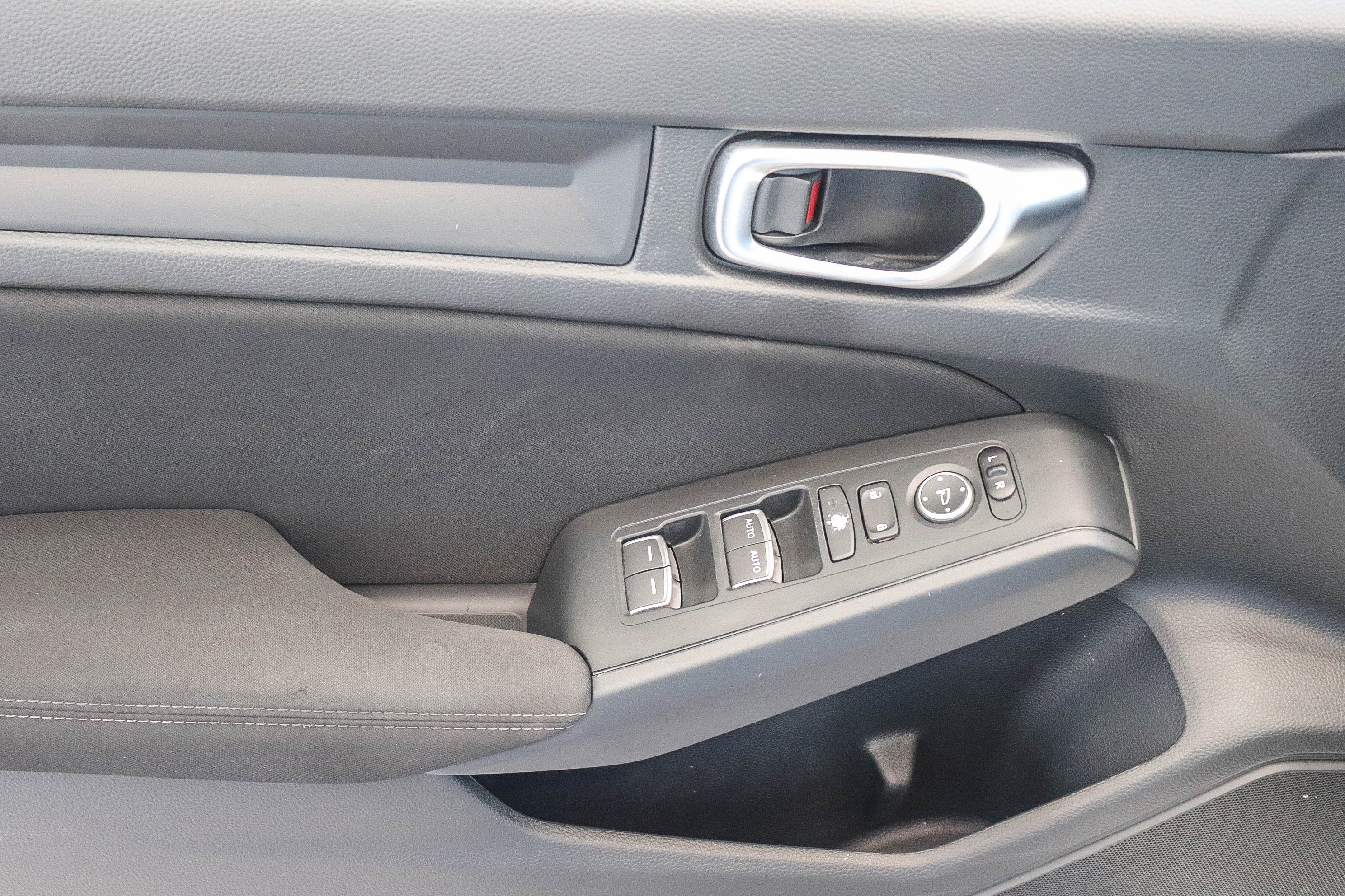 Used 2024 Honda Civic LX image 24