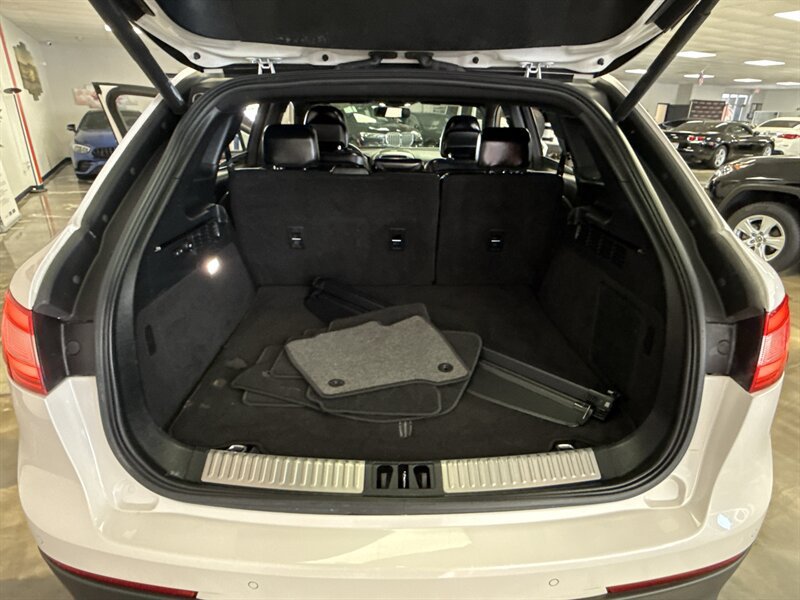 Used 2018 Lincoln MKX Select w/ Select Plus Package FWD image 30