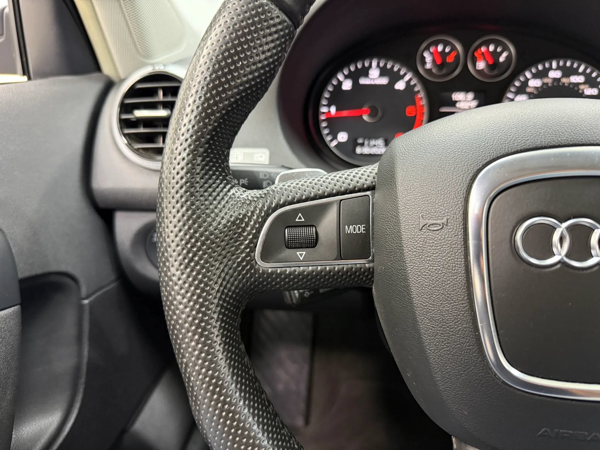 Used 2013 Audi A3 TDI Premium Plus FWD image 28