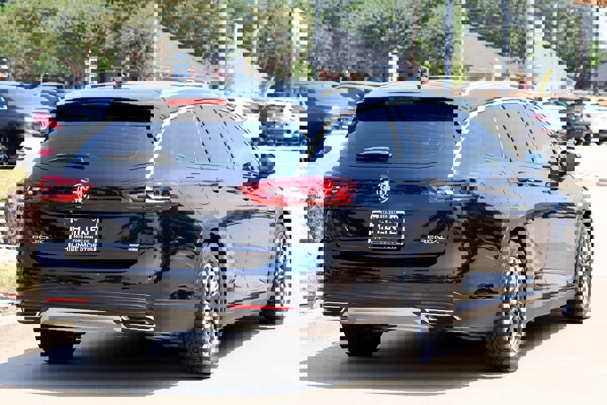 Used 2018 Buick Regal Essence w/ Driver Confidence Package #1 image 58