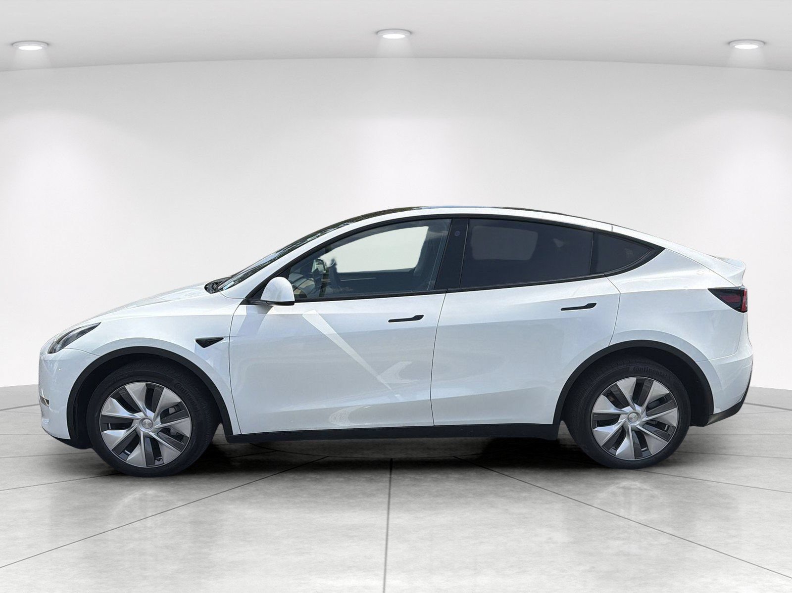 Used 2023 Tesla Model Y Performance AWD/4WD image 7
