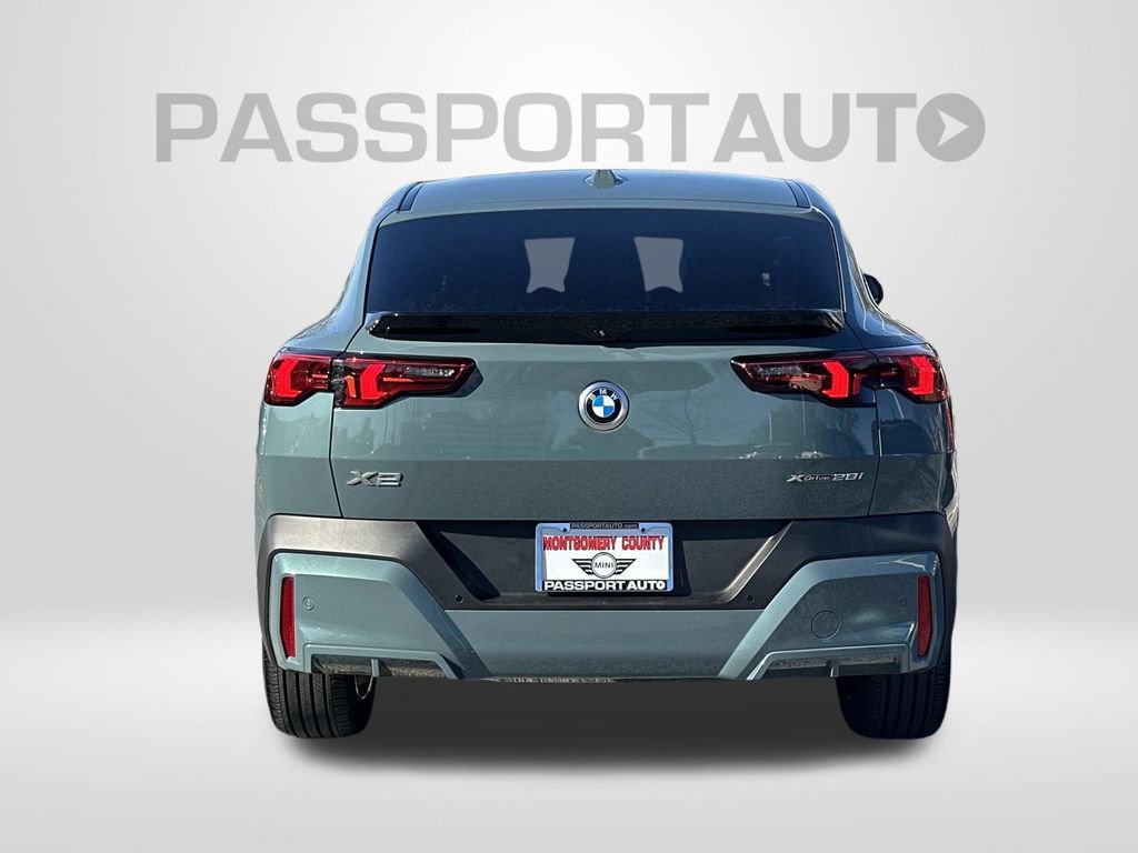 Used 2024 BMW X2 xDrive28i w/ Premium Package image 3