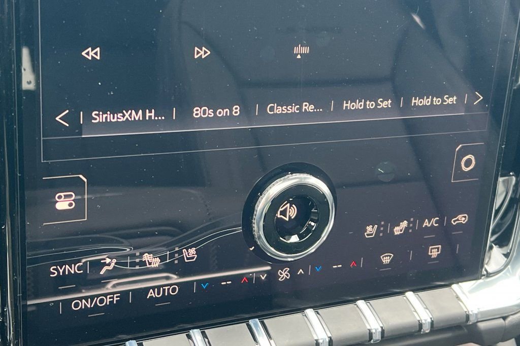 New 2026 GMC Yukon Denali w/ Denali Reserve Package image 18