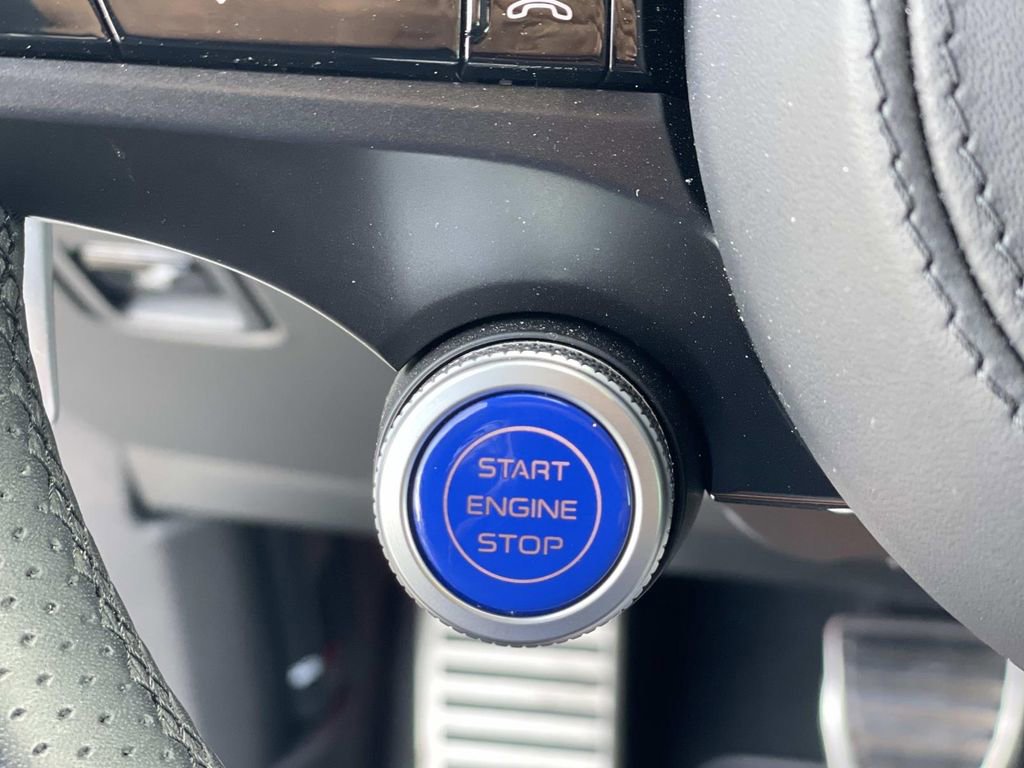 New 2025 Maserati Grecale Modena image 16