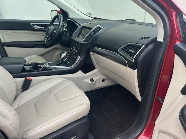 Used 2015 Ford Edge Titanium w/ Equipment Group 301A image 15