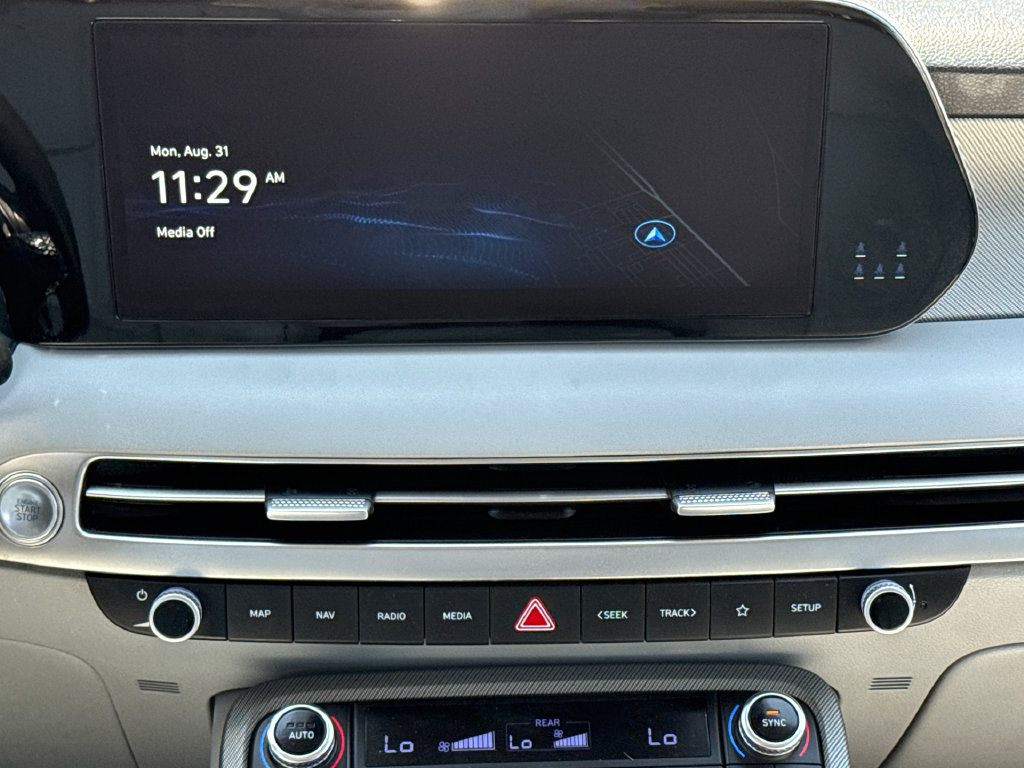 Used 2024 Hyundai Palisade SEL FWD image 12