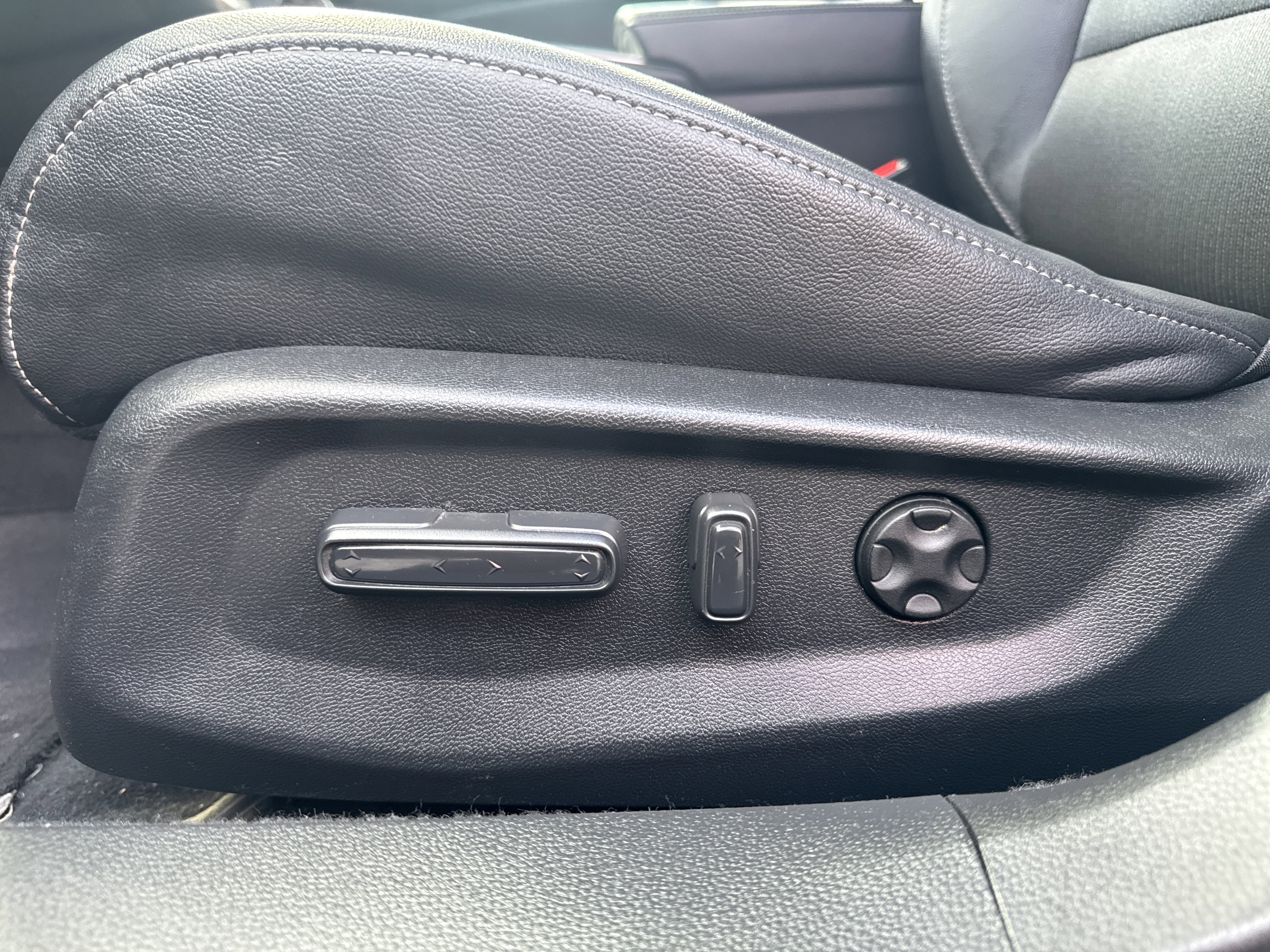 Used 2019 Honda Accord Sport image 15