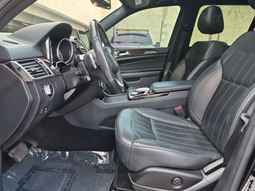 Used 2017 Mercedes-Benz GLS 450 4MATIC image 9