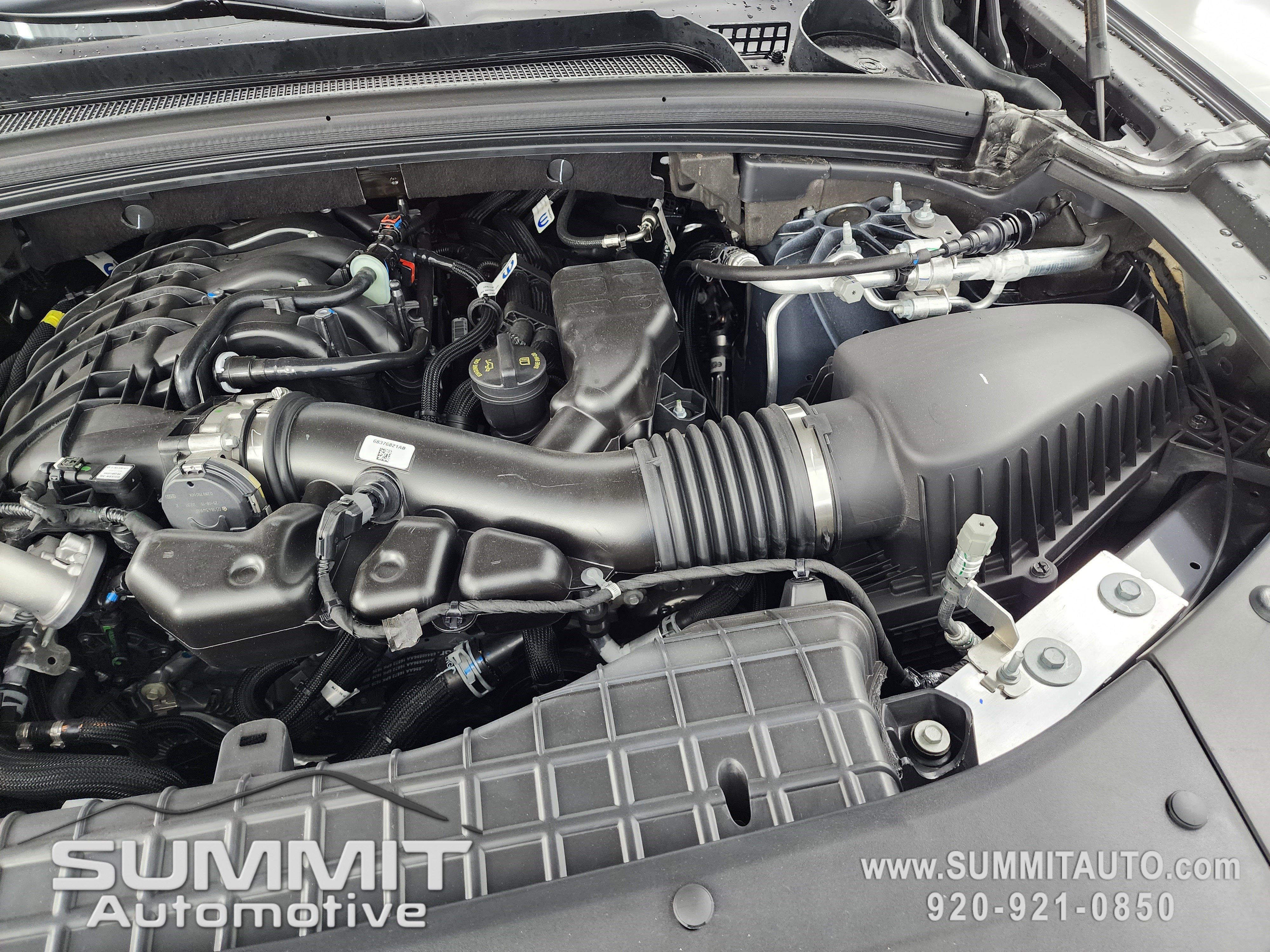 New 2025 Jeep Grand Cherokee Limited w/ Black Appearance Package image 21