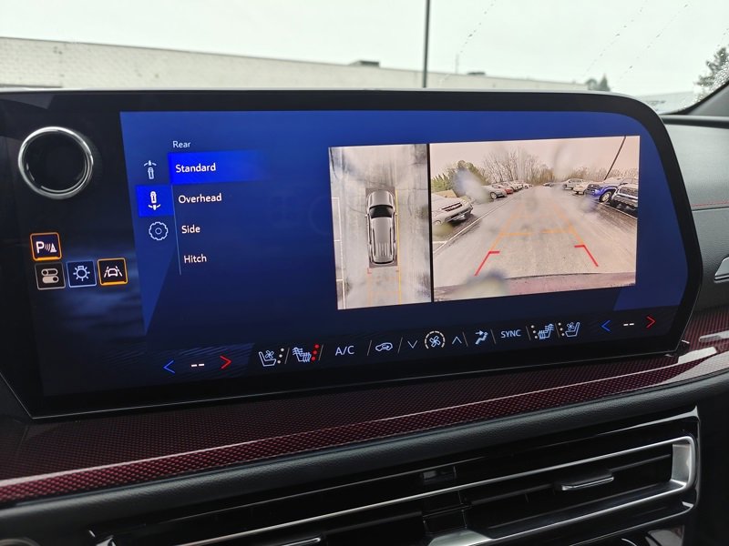 Certified 2024 Chevrolet Traverse RS w/ LPO, Floor Liner Package image 15