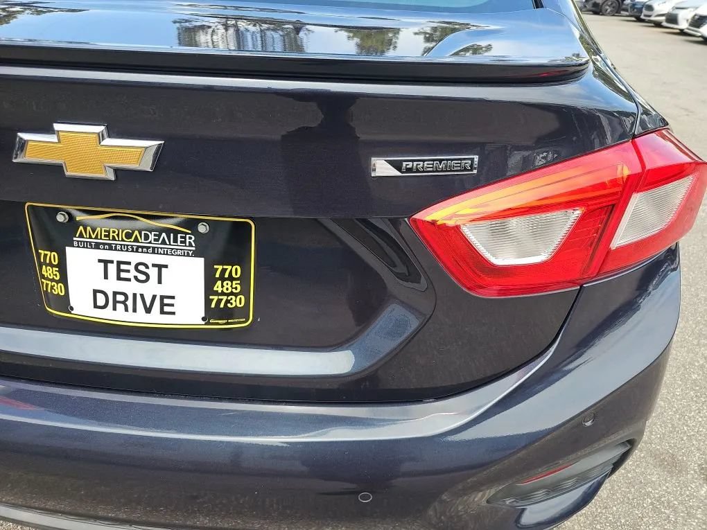 Used 2016 Chevrolet Cruze Premier FWD image 10