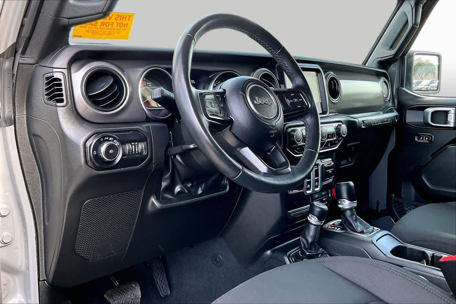 Used 2022 Jeep Wrangler Sport AWD/4WD image 15