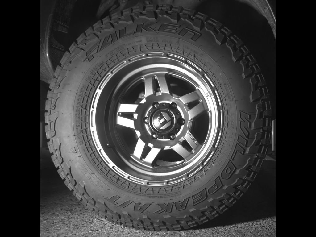 Used 2010 Toyota Tacoma 4x4 Double Cab image 33