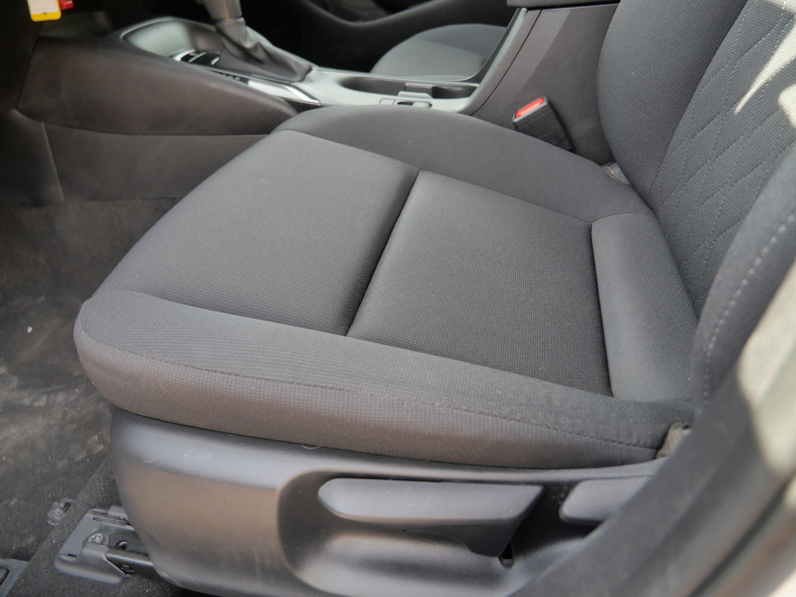 Certified 2025 Toyota Corolla LE FWD image 20