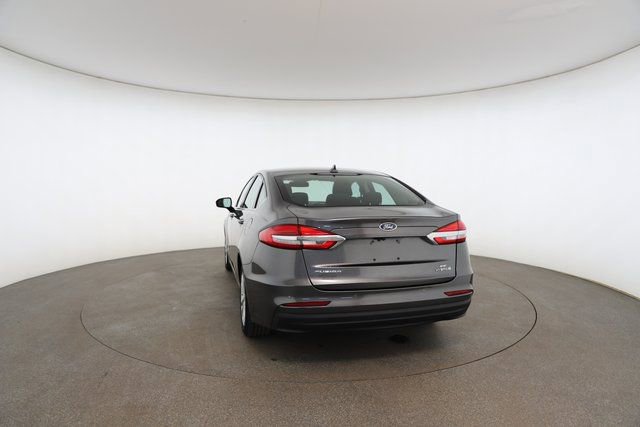 Used 2019 Ford Fusion SE image 13