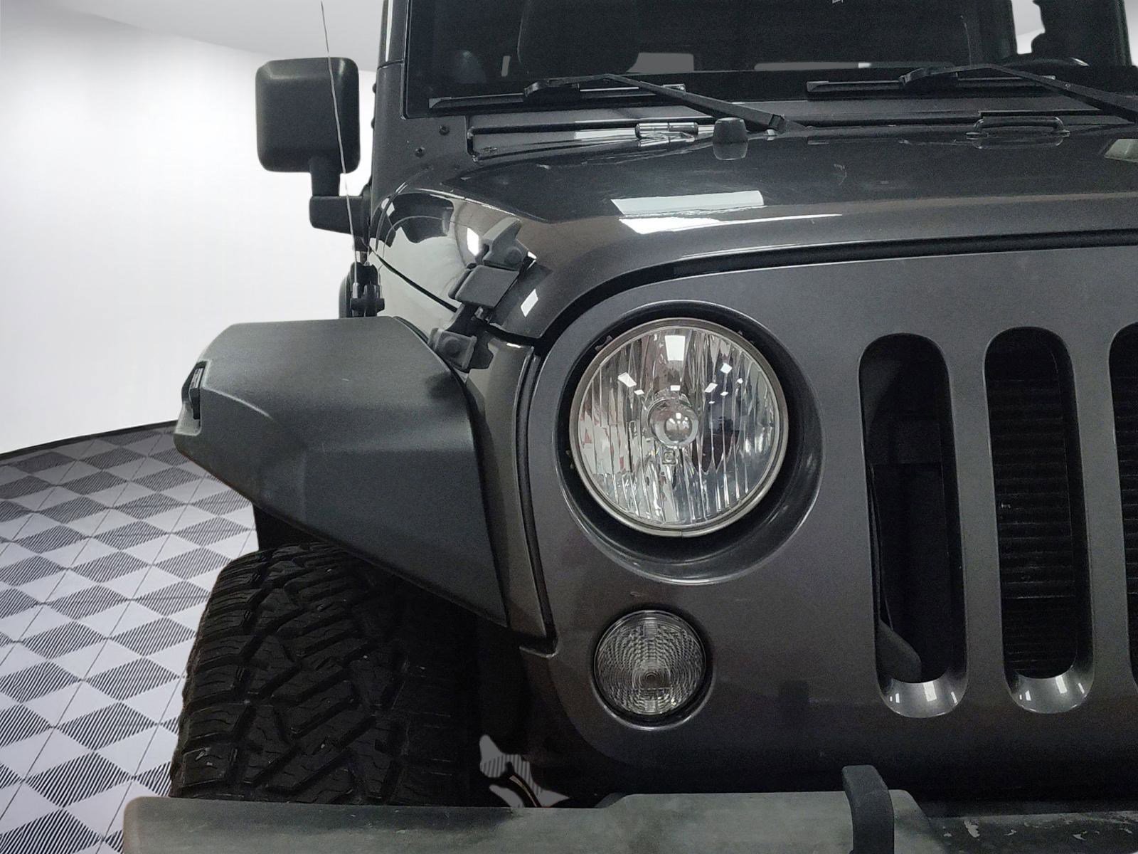 Used 2014 Jeep Wrangler Unlimited Rubicon w/ Dual Top Group image 10