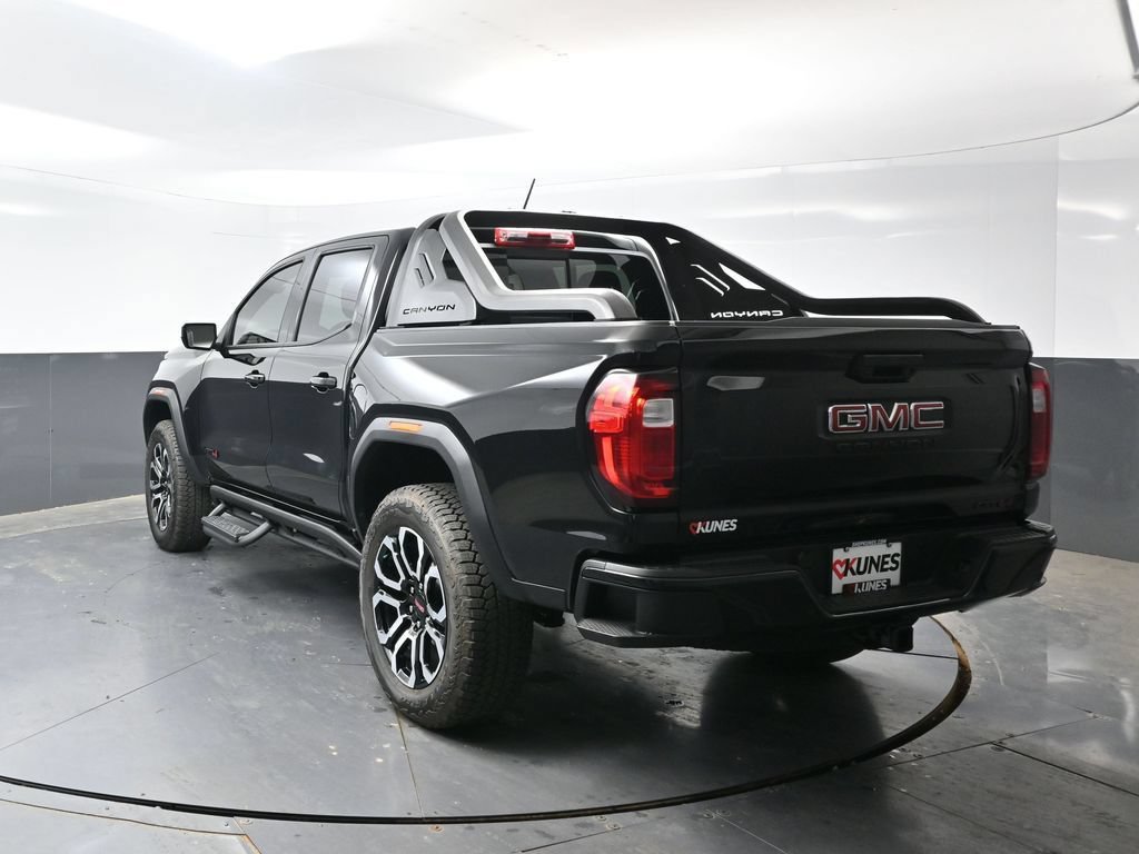 Used 2025 GMC Canyon AT4 w/ Nightfall Edition AWD/4WD image 12