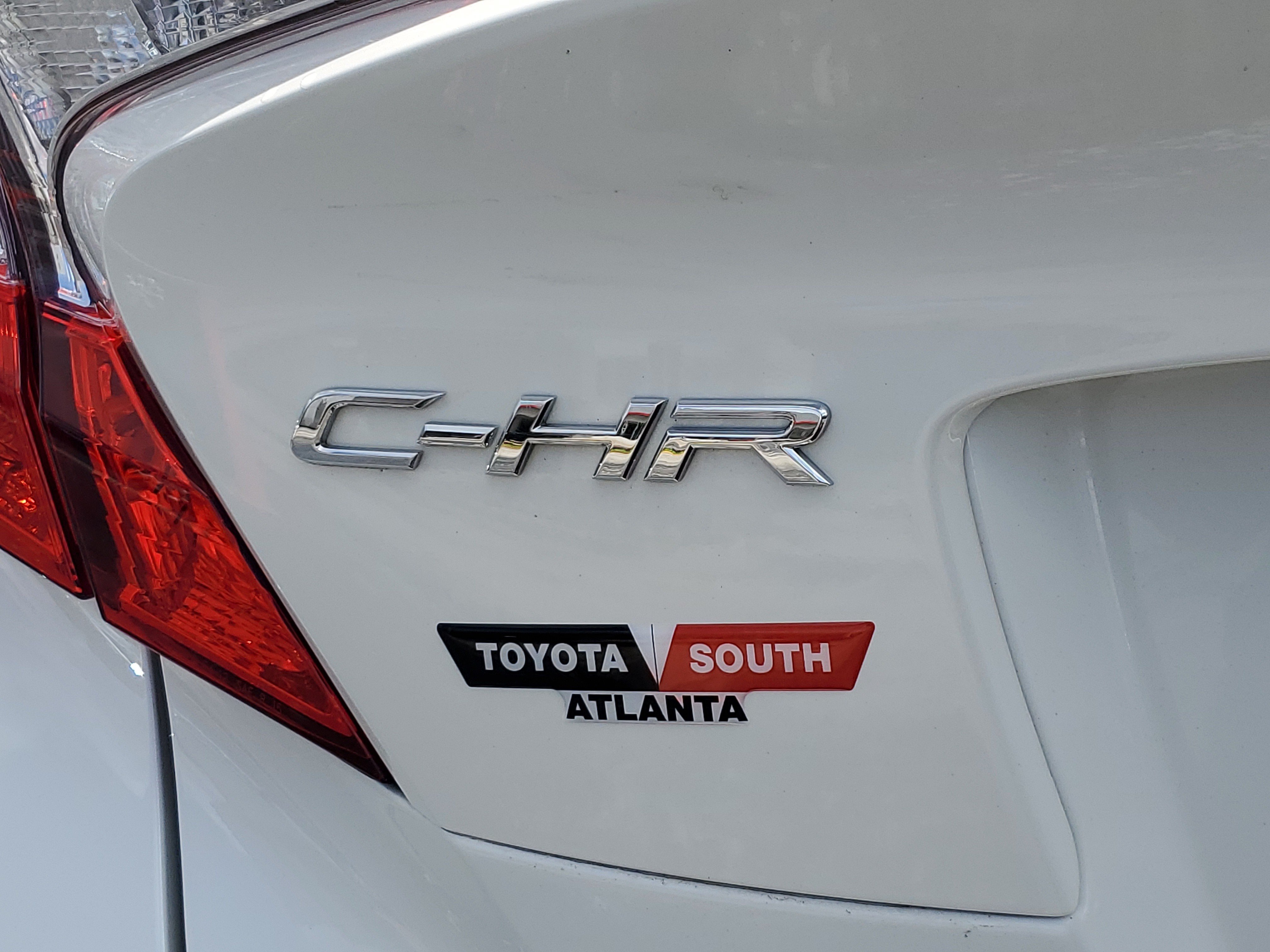 Used 2021 Toyota C-HR LE FWD image 7