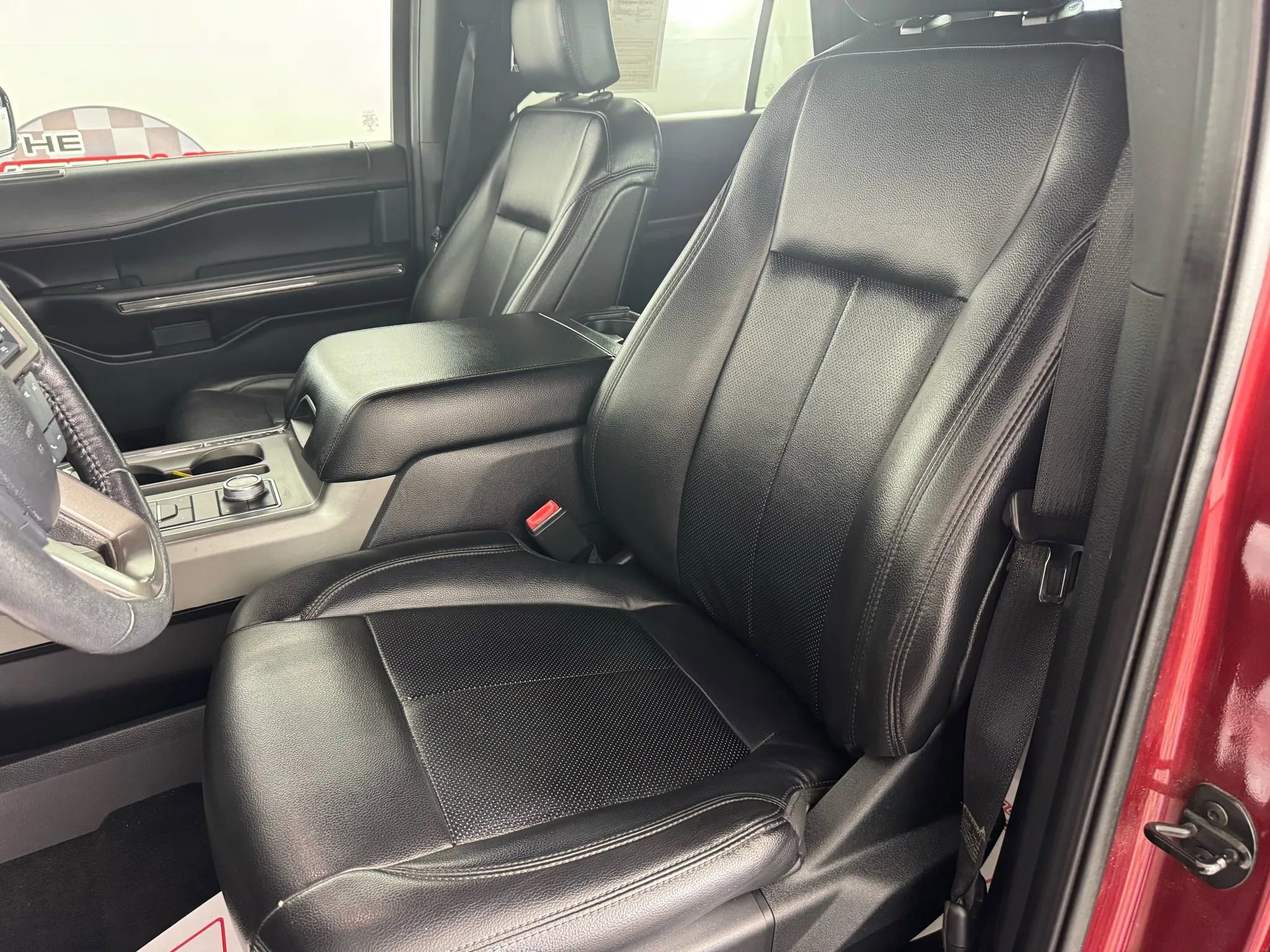 Used 2019 Ford Expedition XLT w/ Equipment Group 201A image 33
