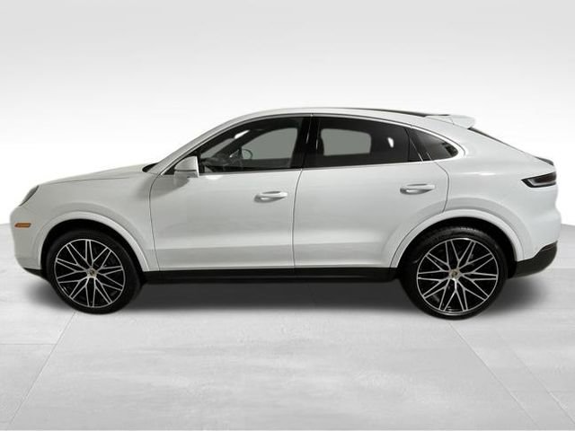Used 2026 Porsche Cayenne Coupe image 2