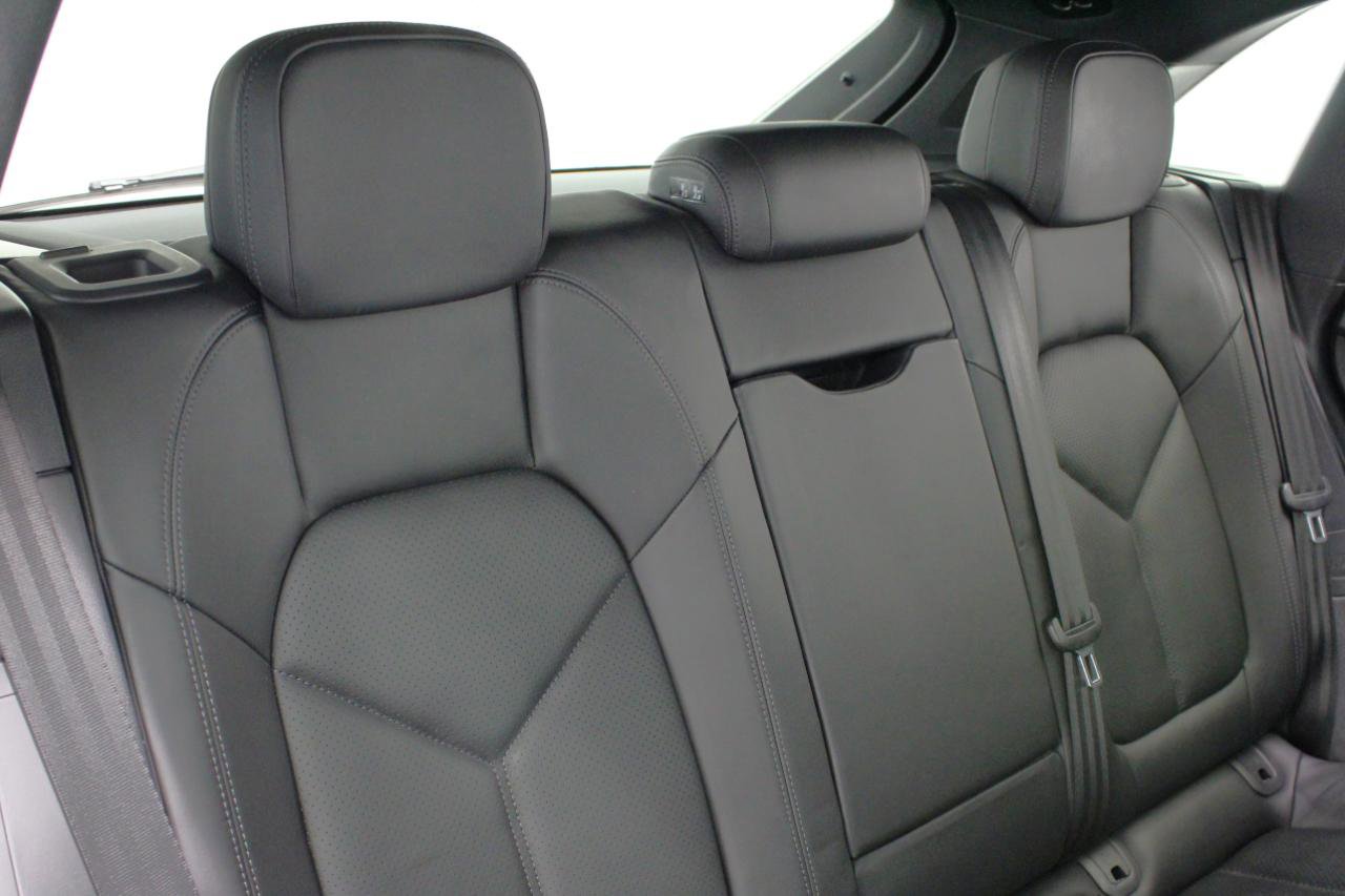 Used 2016 Porsche Macan S image 44