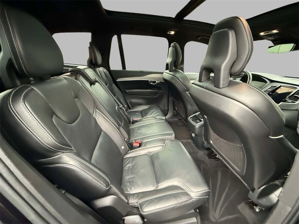 Used 2020 Volvo XC90 T6 R-Design image 16