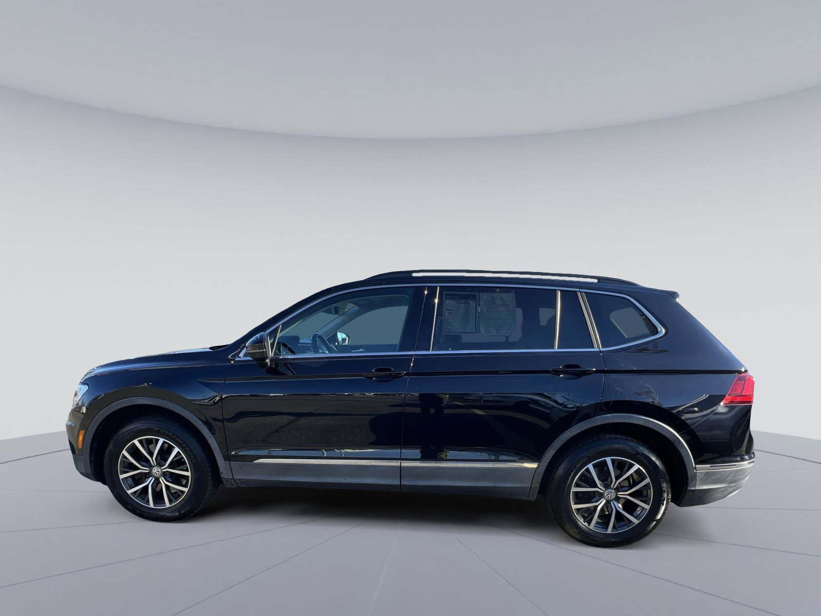 Used 2018 Volkswagen Tiguan SE image 6