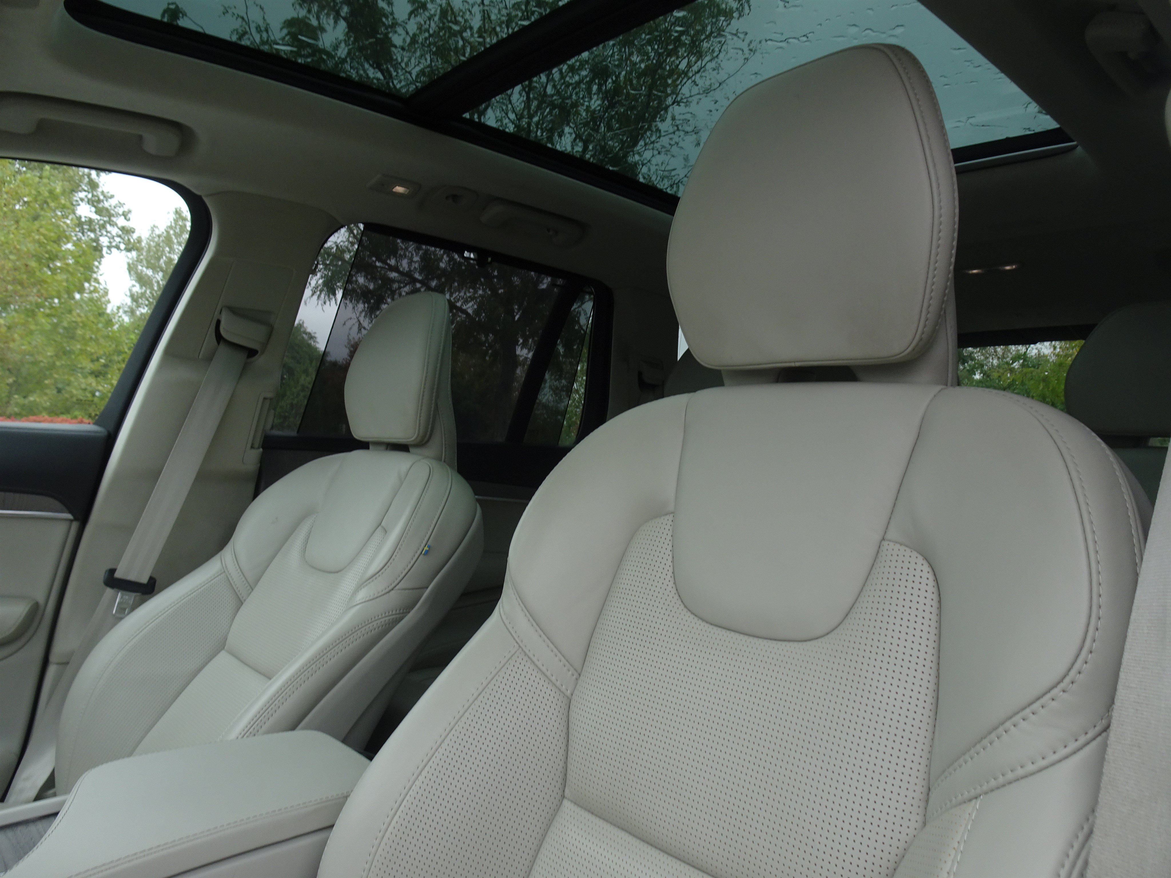Used 2023 Volvo XC90 T8 Ultimate w/ Lounge Package AWD/4WD image 11