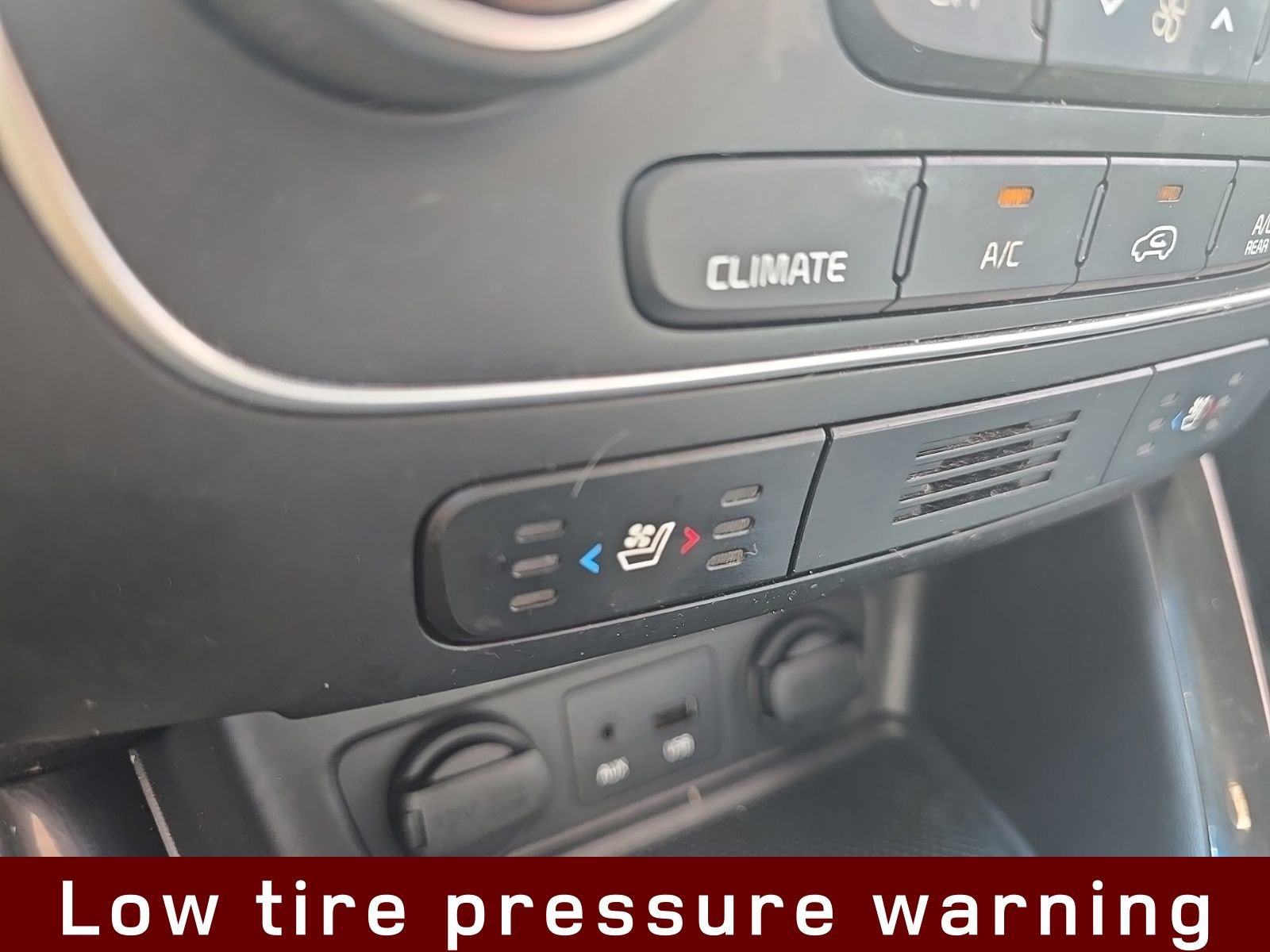 Used 2014 Kia Sorento SX w/ 3rd Row Package image 18