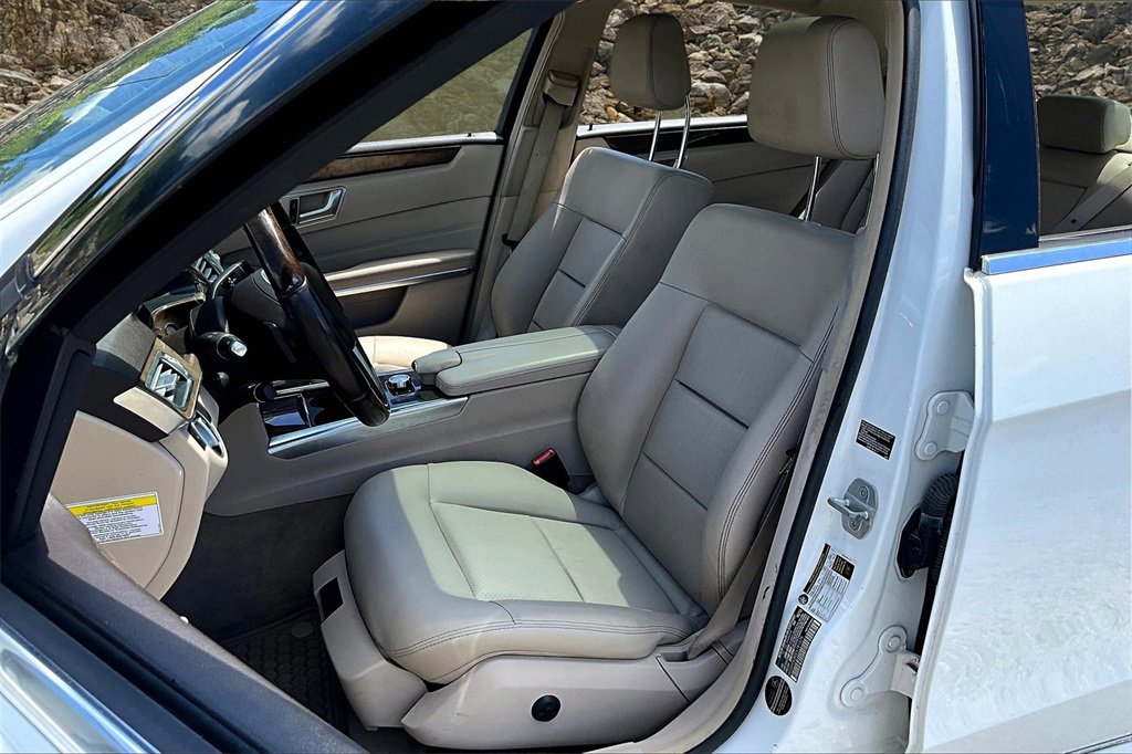 Used 2014 Mercedes-Benz E 350 4MATIC Sedan w/ Premium 1 Package image 23