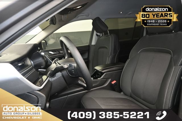 Used 2023 Jeep Grand Cherokee L Laredo RWD image 9