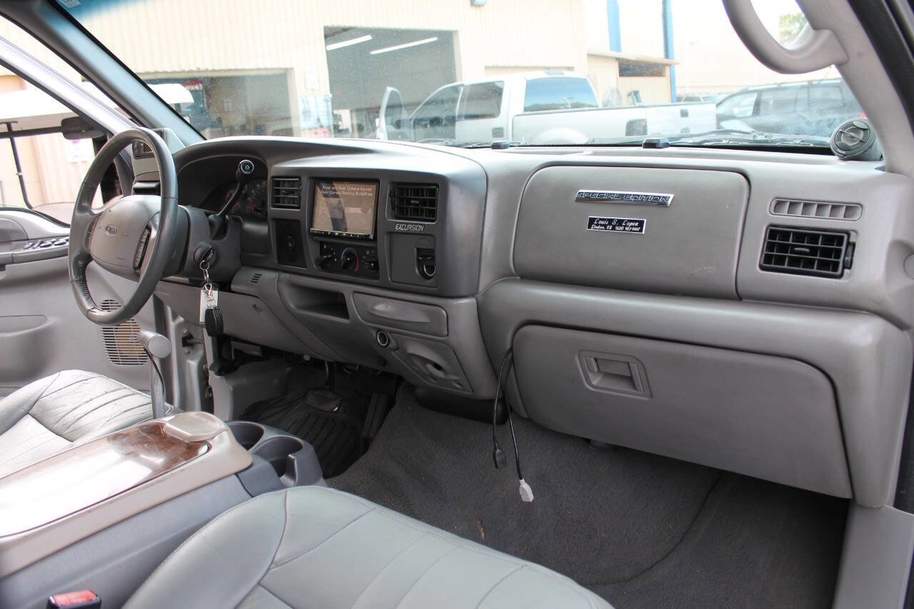 Used 2001 Ford Excursion XLT image 38
