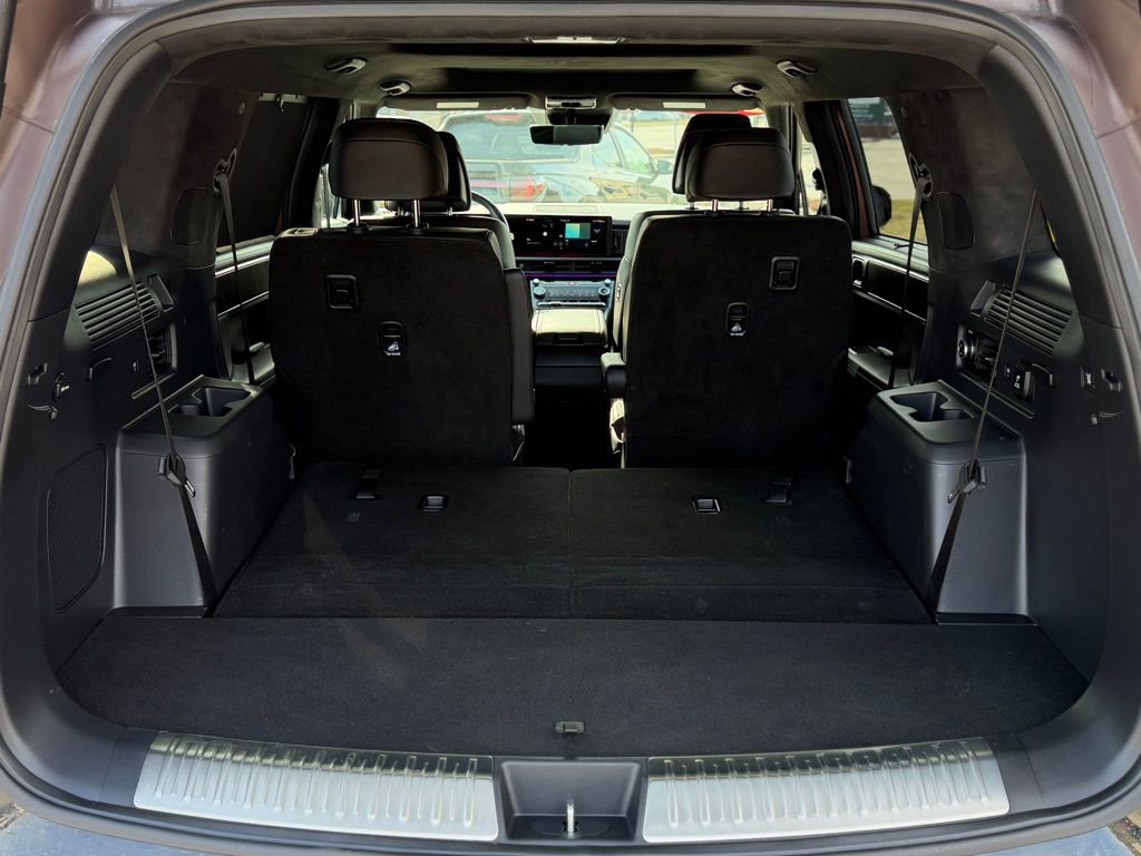 Used 2025 Hyundai Santa Fe Calligraphy image 5