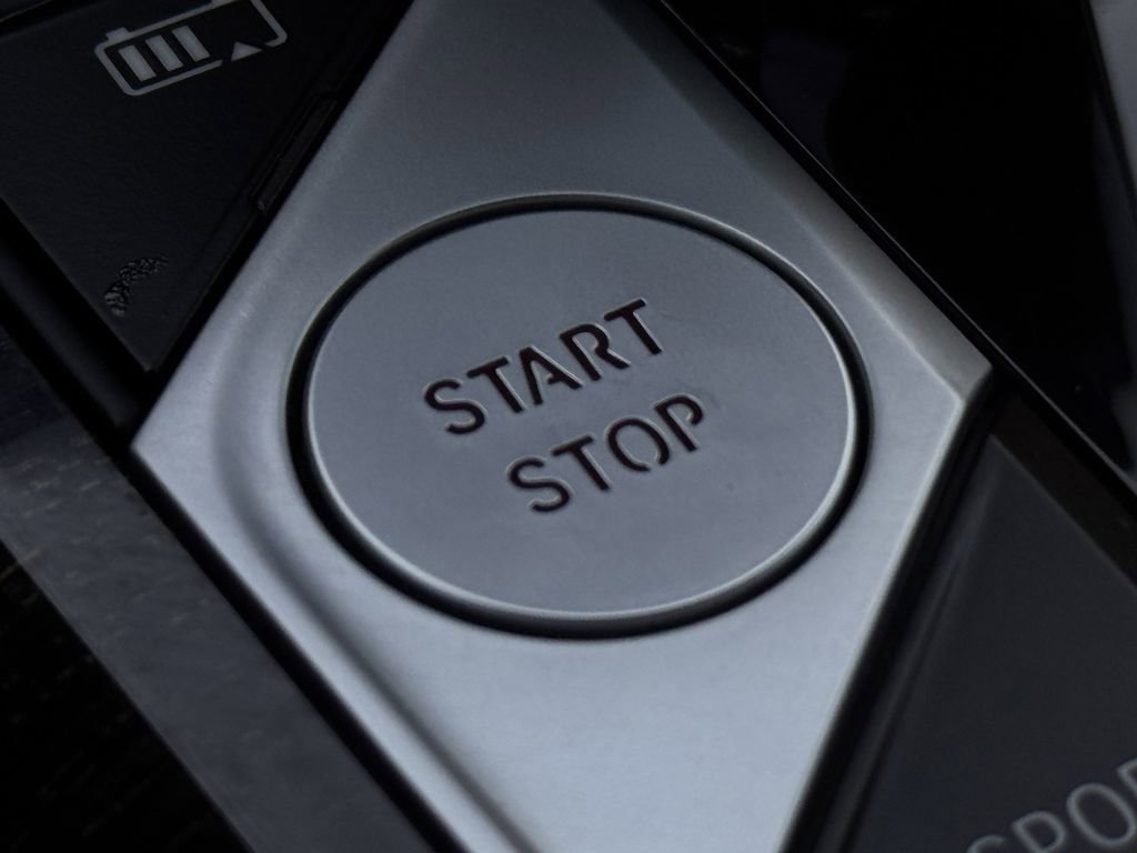 Used 2022 BMW 330e w/ Convenience Package image 20