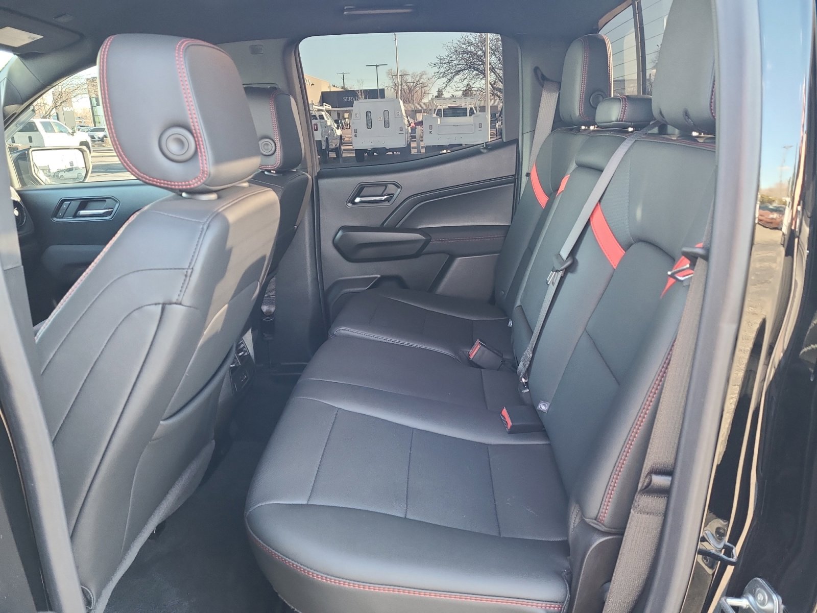 Used 2025 Chevrolet Colorado Z71 w/ Z71 Convenience Package 2 image 23