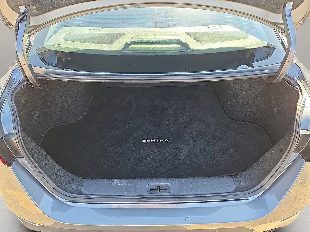 Used 2025 Nissan Sentra SV image 13