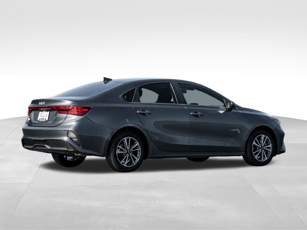 Used 2024 Kia Forte LXS FWD image 7