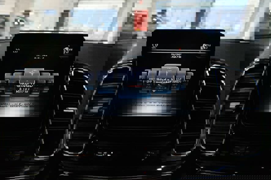 Used 2017 Mercedes-Benz GLS 550 4MATIC image 29