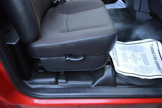 Used 2005 Dodge Ram 1500 Truck ST w/ Trailer Tow Group image 24